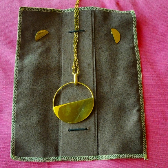 Beautiful half Moon necklace and earring set - Picture 1 of 1